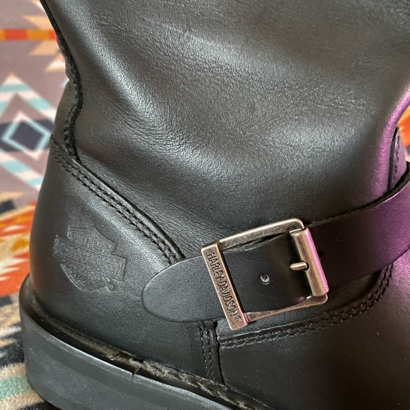 Heavy leather women’s Harley f-ing Davidson engineer riding boots! Great deal. - Picture 3 of 7